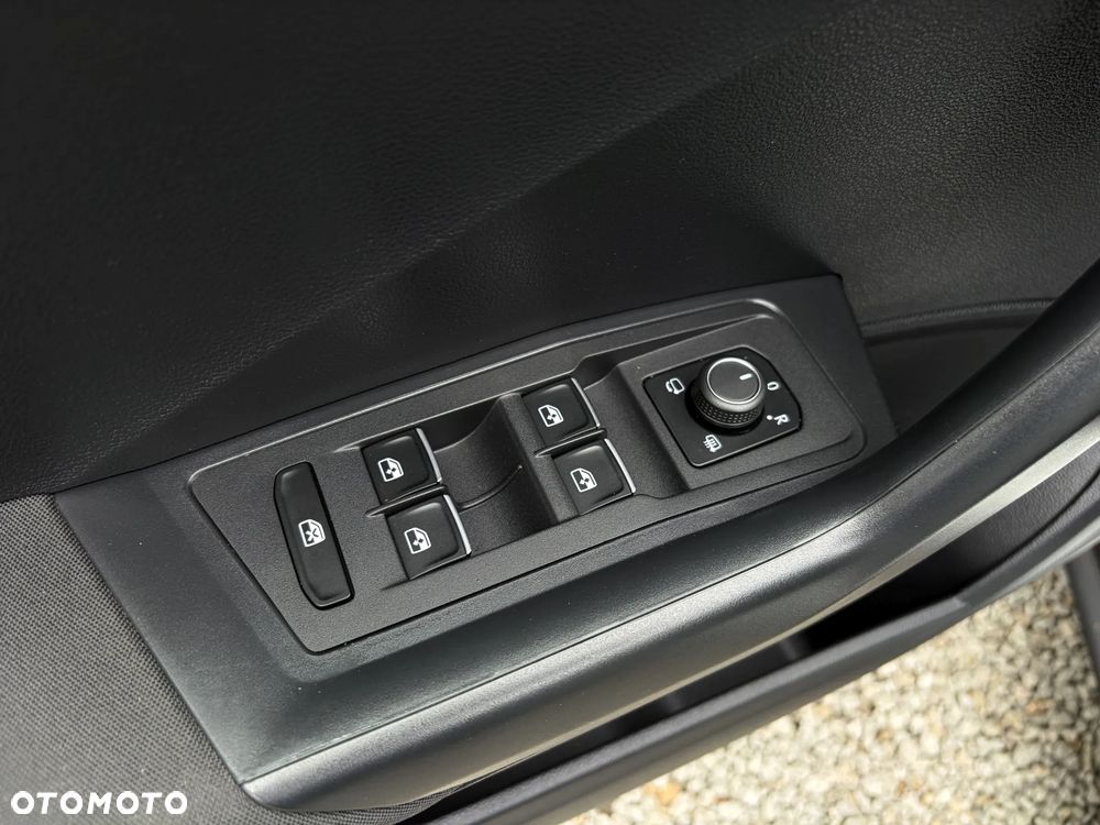 Volkswagen T-Roc 2.0 TSI OPF 4MOTION DSG Sport - 35