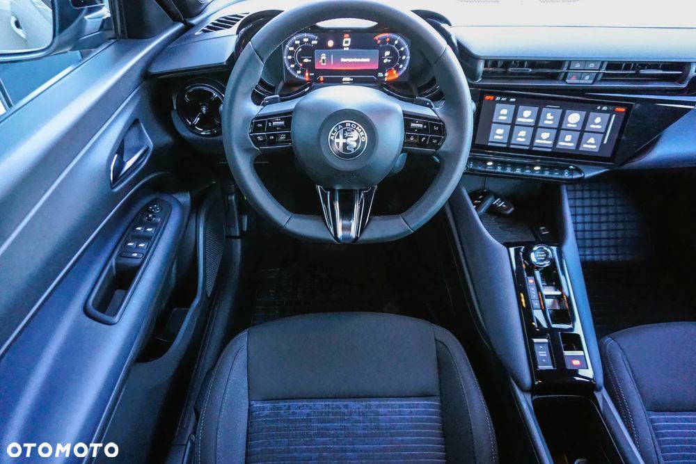 Alfa Romeo Junior 1.2 mHEV Ibrida eDCT - 37