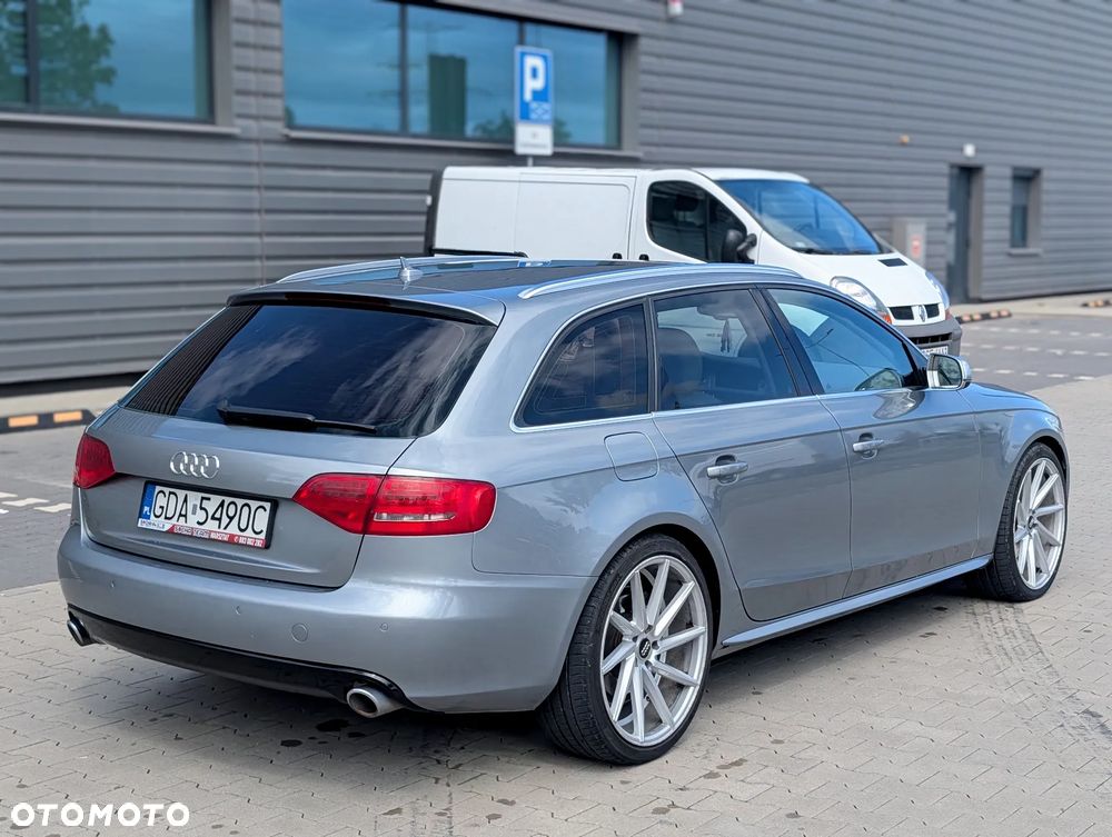 Audi A4 Avant 3.0 TDI DPF clean diesel quattro tiptron S line Sportpaket - 2