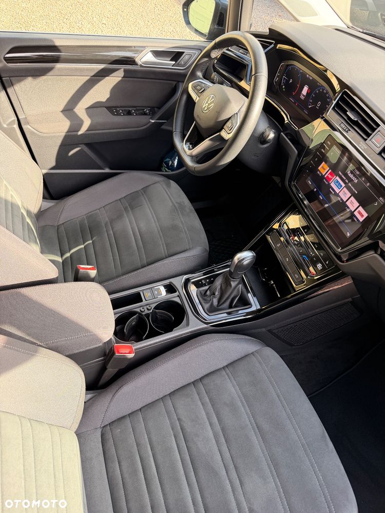 Volkswagen Touran - 9