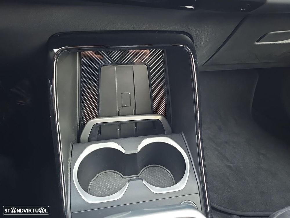 BMW iX2 eDrive20 Pack Desportivo M - 28