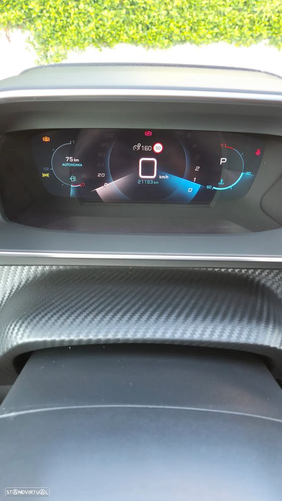 Peugeot 2008 1.2 PureTech GT EAT8 - 12