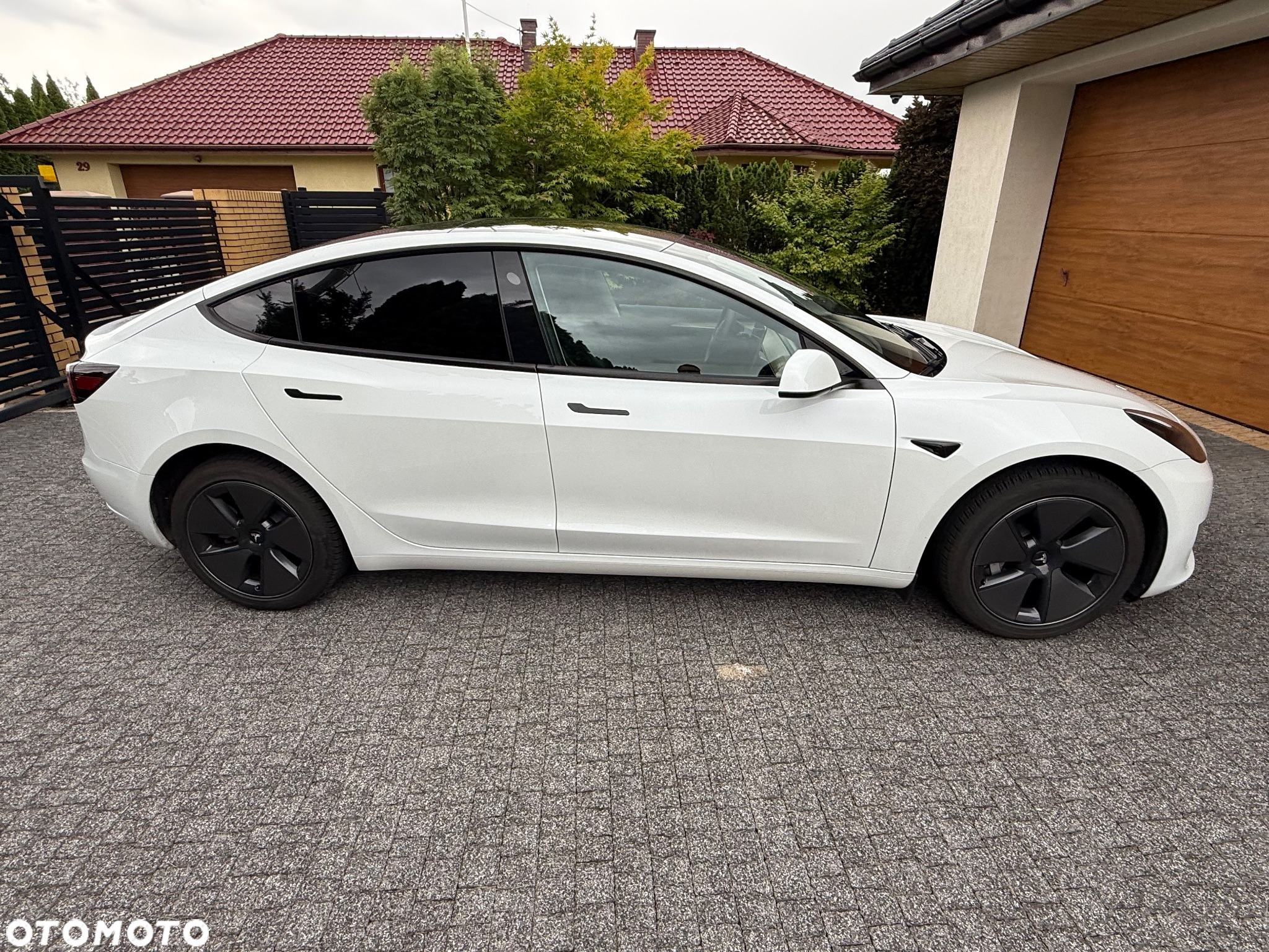Tesla Model 3 Long Range RWD - 2