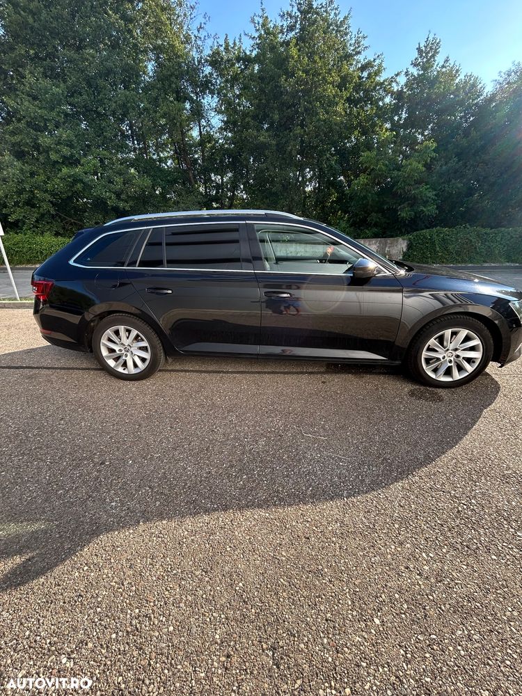 Skoda Superb 1.6 TDI DSG Ambition - 3