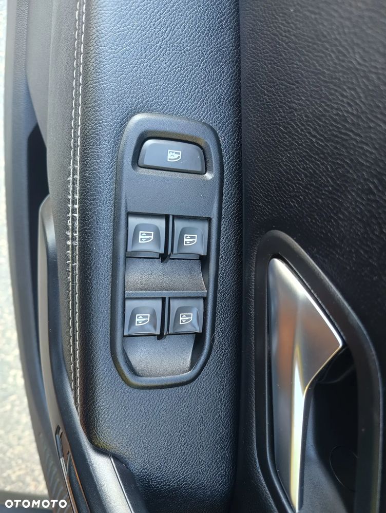 Dacia Duster 1.5 dCi Laureate 4x4 - 19