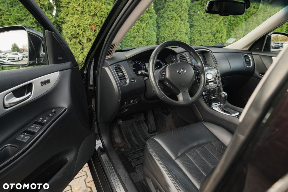 Infiniti QX50 - 9