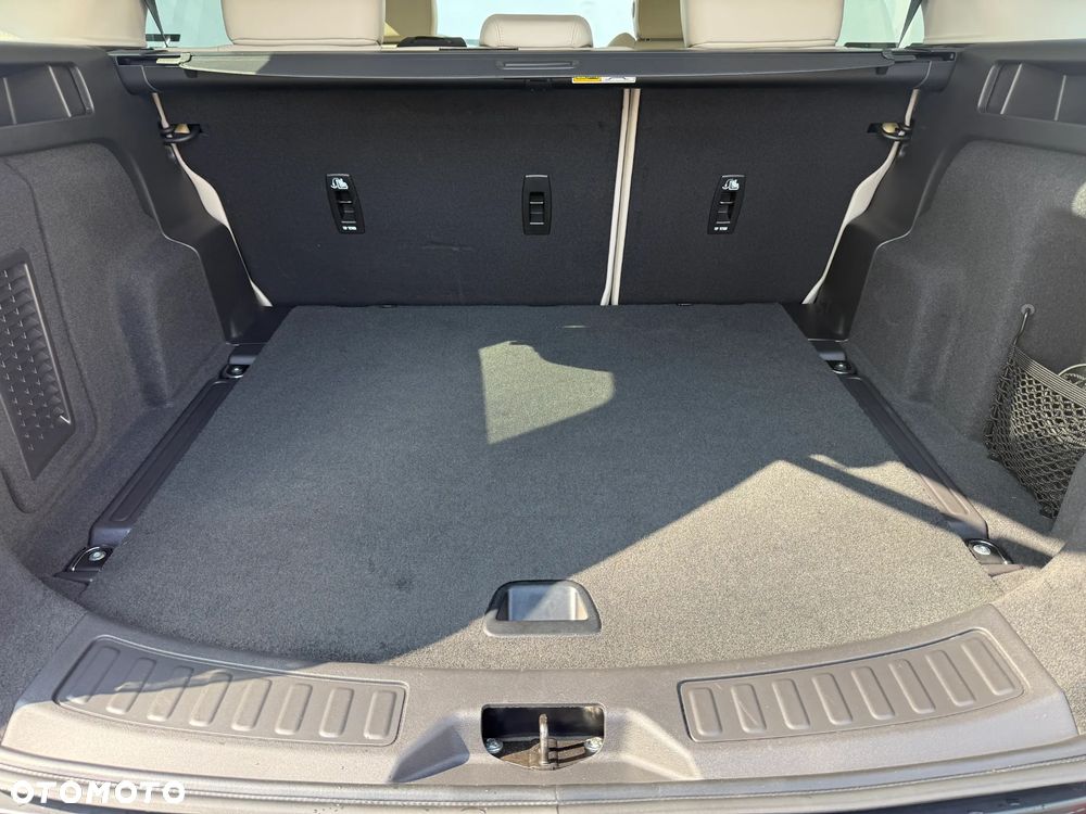 Land Rover Discovery Sport P200 SE - 18