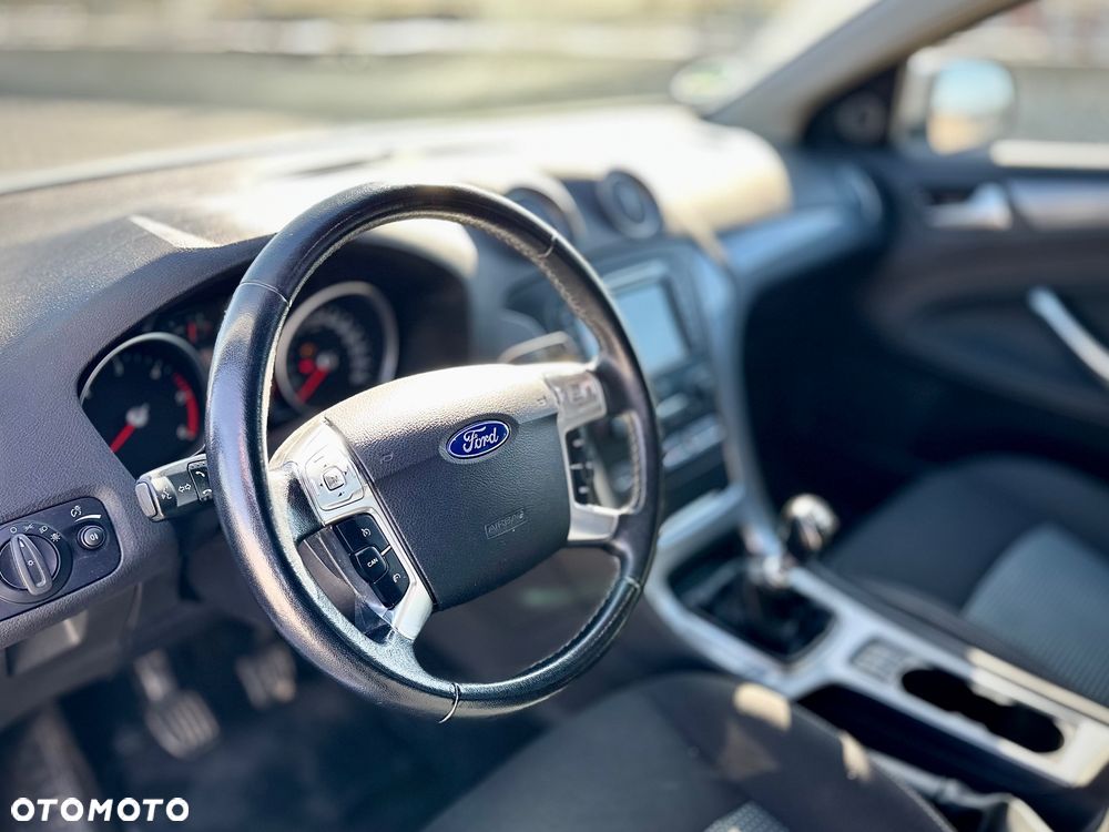 Ford Mondeo 2.0 TDCi Titanium - 15