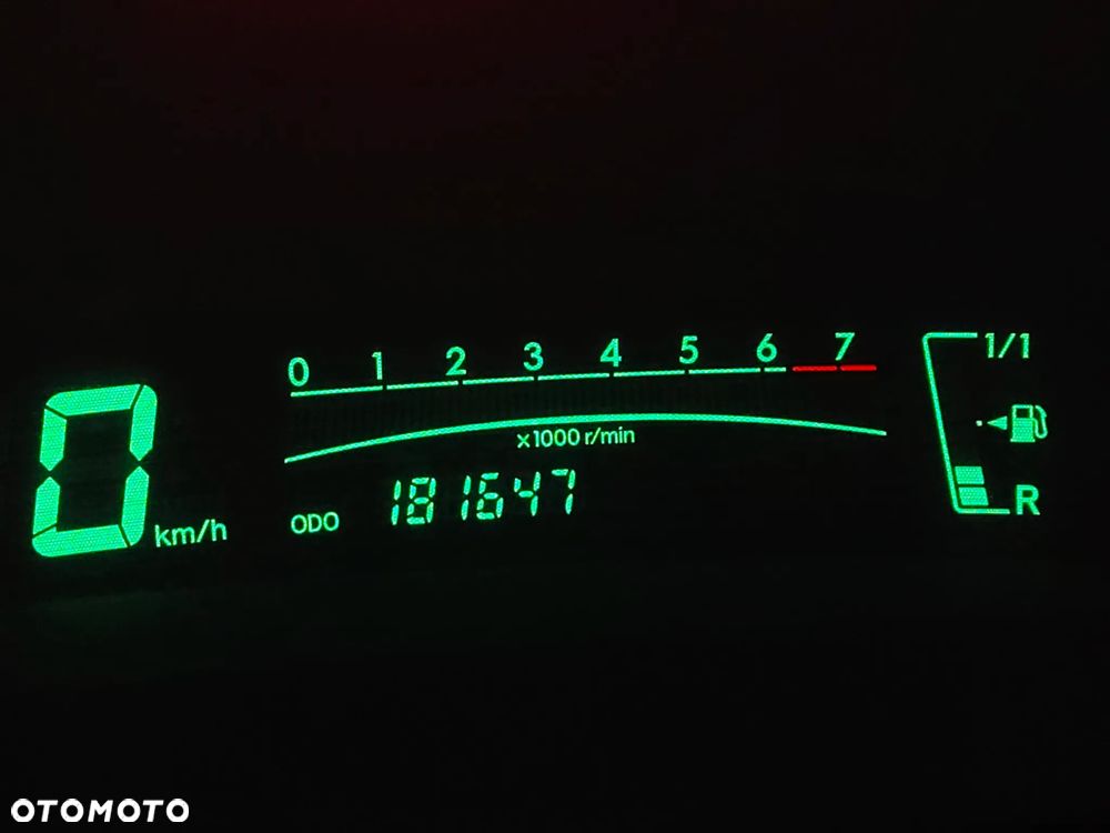 Toyota Yaris 1.3 Luna A/C - 23