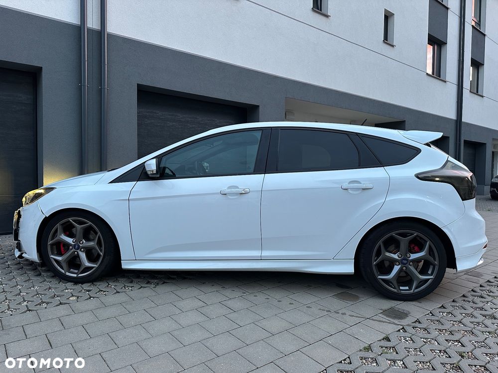Ford Focus ST - 2