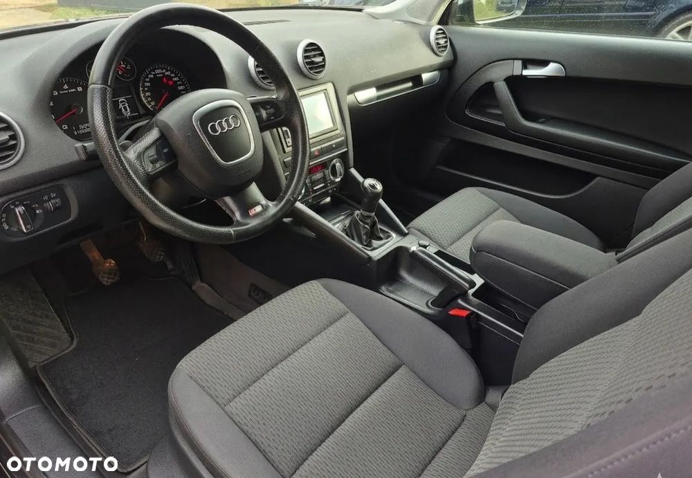 Audi A3 3-drzwiowe 1.6 Attraction - 7