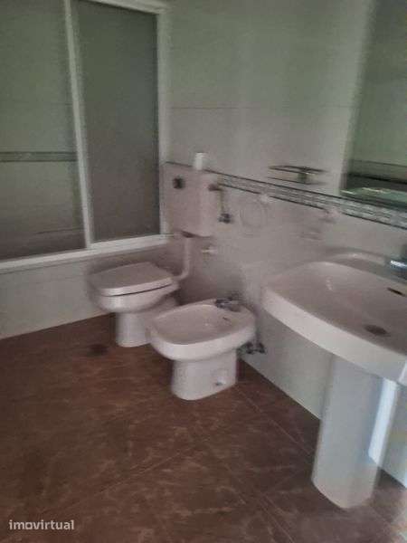 Apartamento 6 assoalhadas freamunde - Grande imagem: 4/12