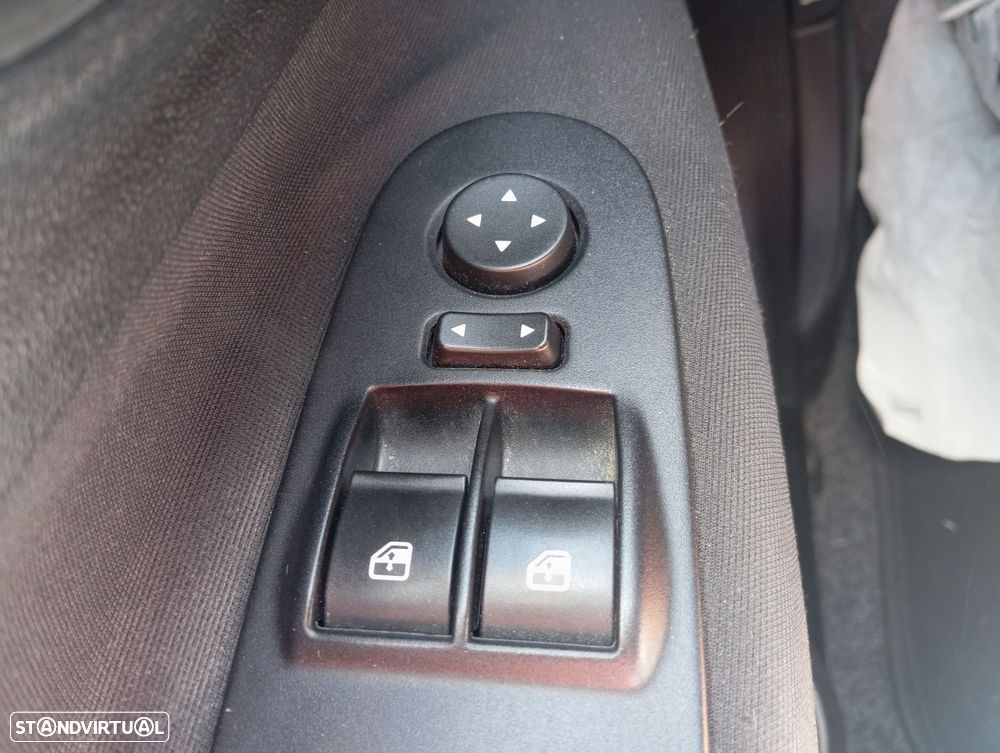 Fiat Punto 1.2 Lounge S&S - 10