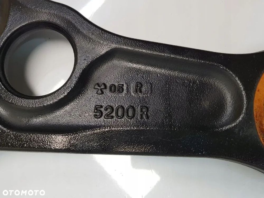 WAHACZ PRAWY 545041775R RENAULT MEGANE IV 4 - 4