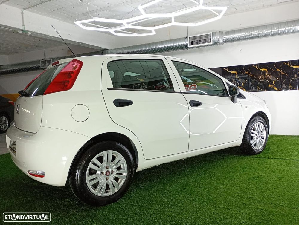 Fiat Punto 1.3 M-Jet Easy S&S - 34