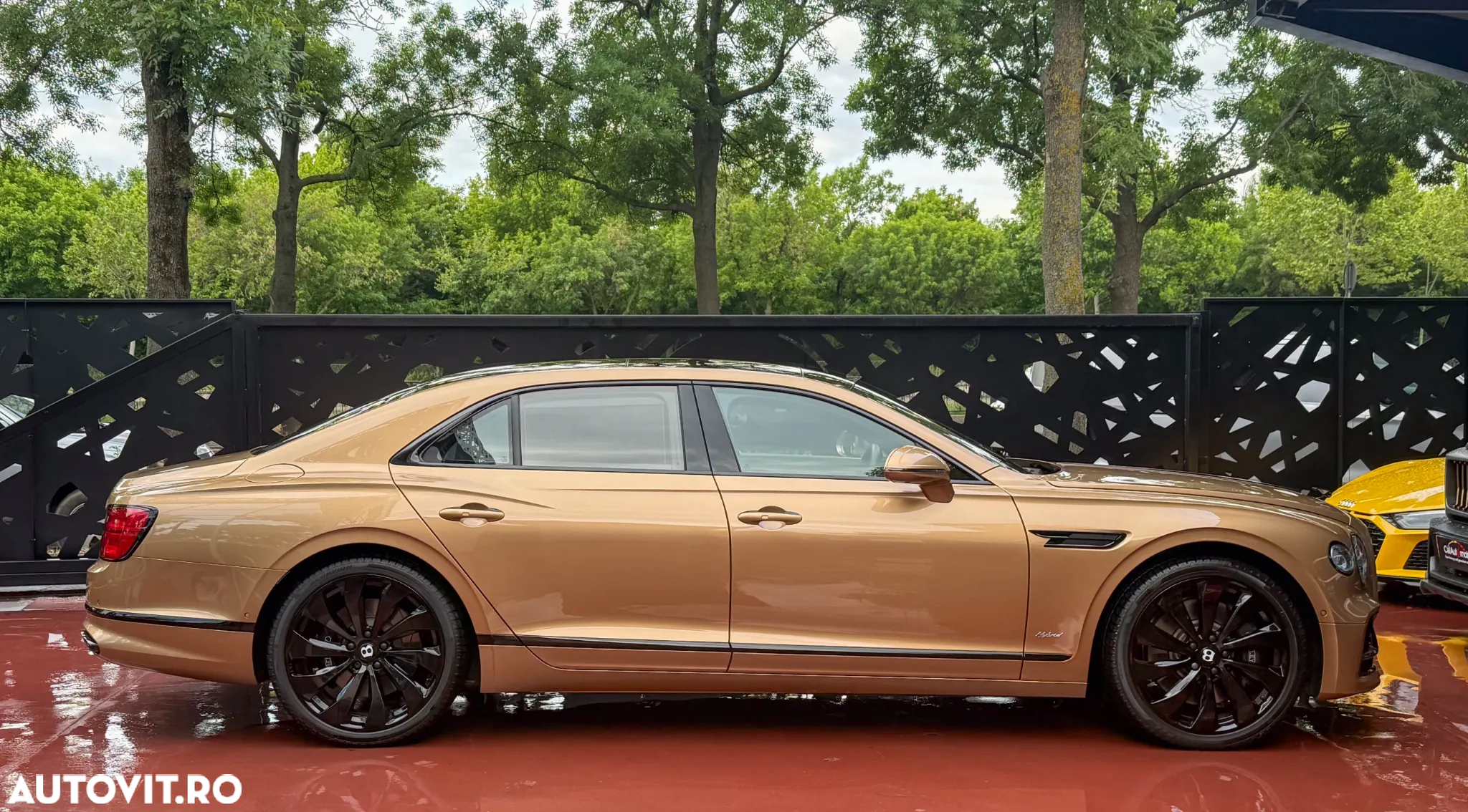 Bentley Flying Spur New Hybrid - 4