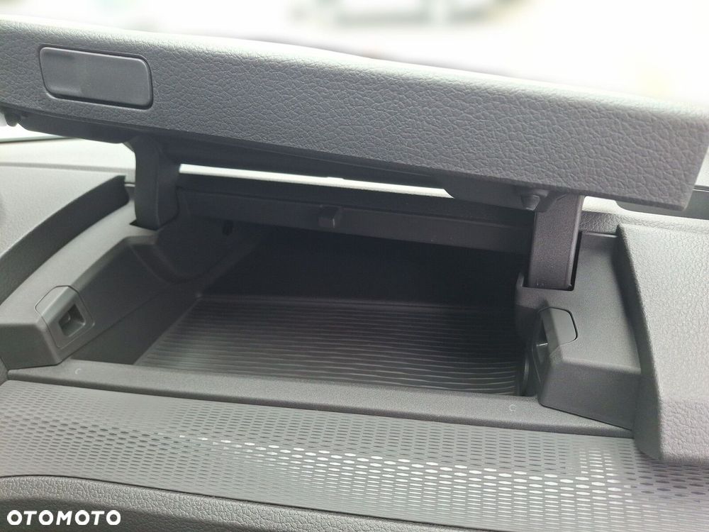Volkswagen Transporter - 30