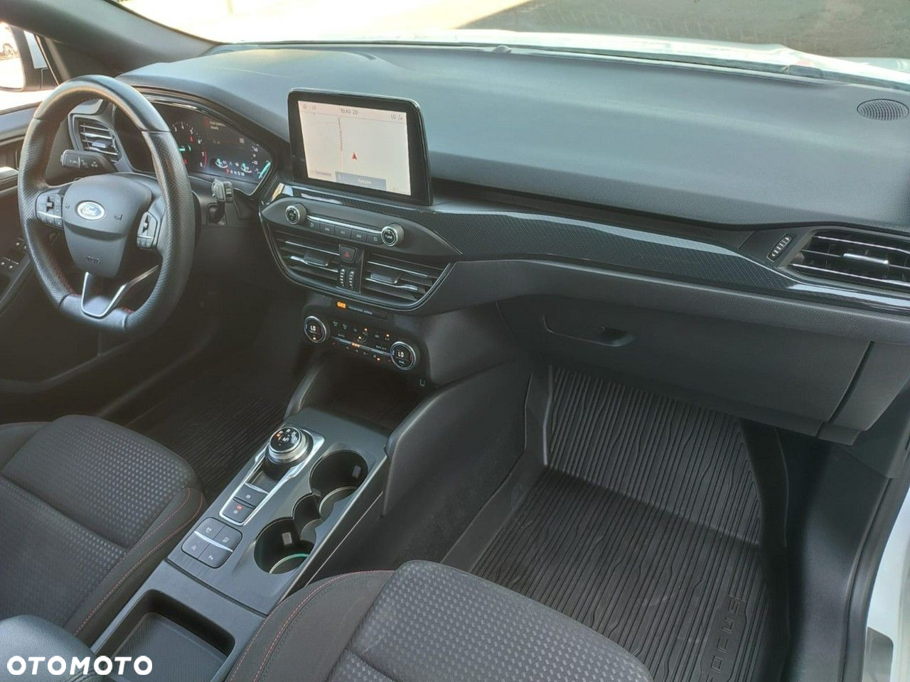 Ford Focus - 8