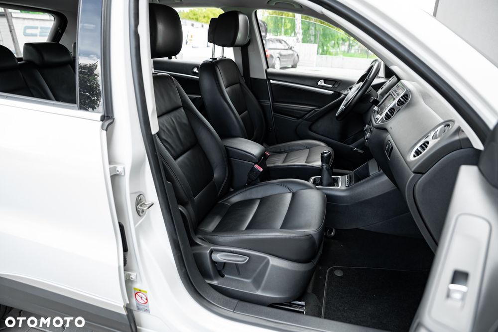 Volkswagen Tiguan 2.0 TSI 4Mot Sport&Style - 24