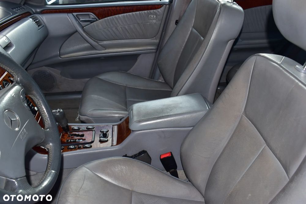 Mercedes-Benz Klasa E - 20