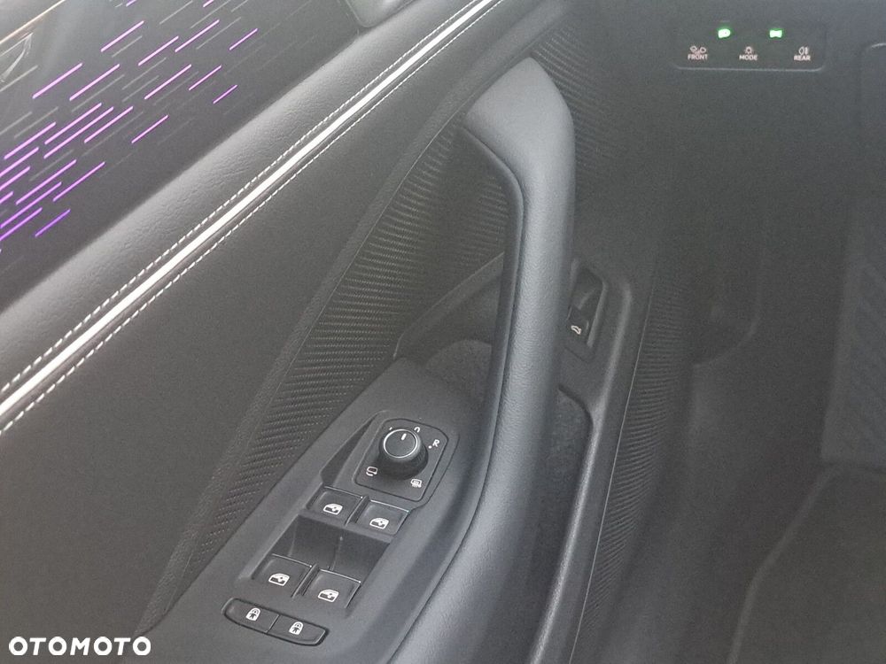 Volkswagen Passat - 30