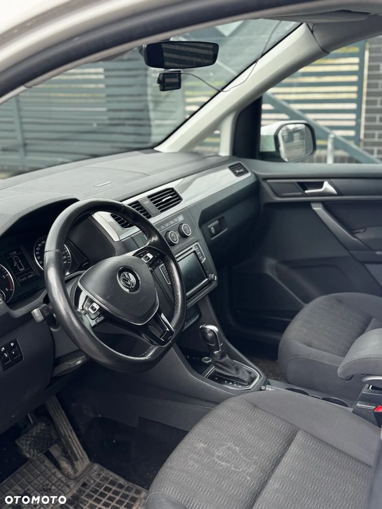 Volkswagen Caddy 2.0 TDI Comfortline DSG - 5