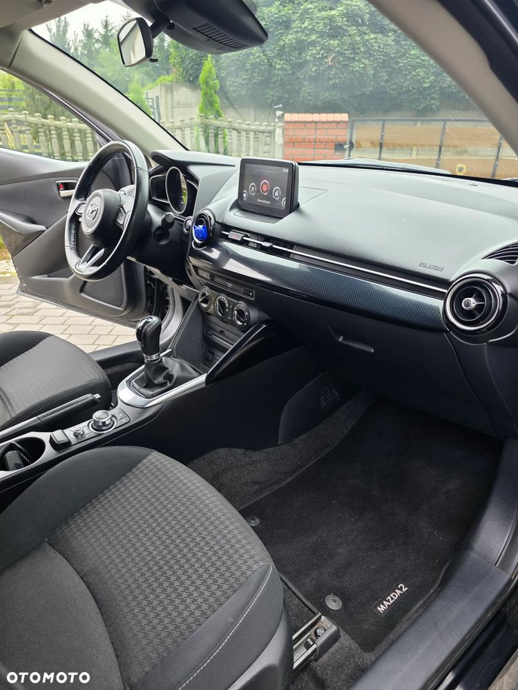 Mazda 2 - 5