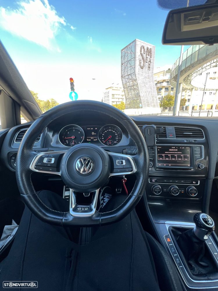 VW Golf 2.0 TDI GTD - 7