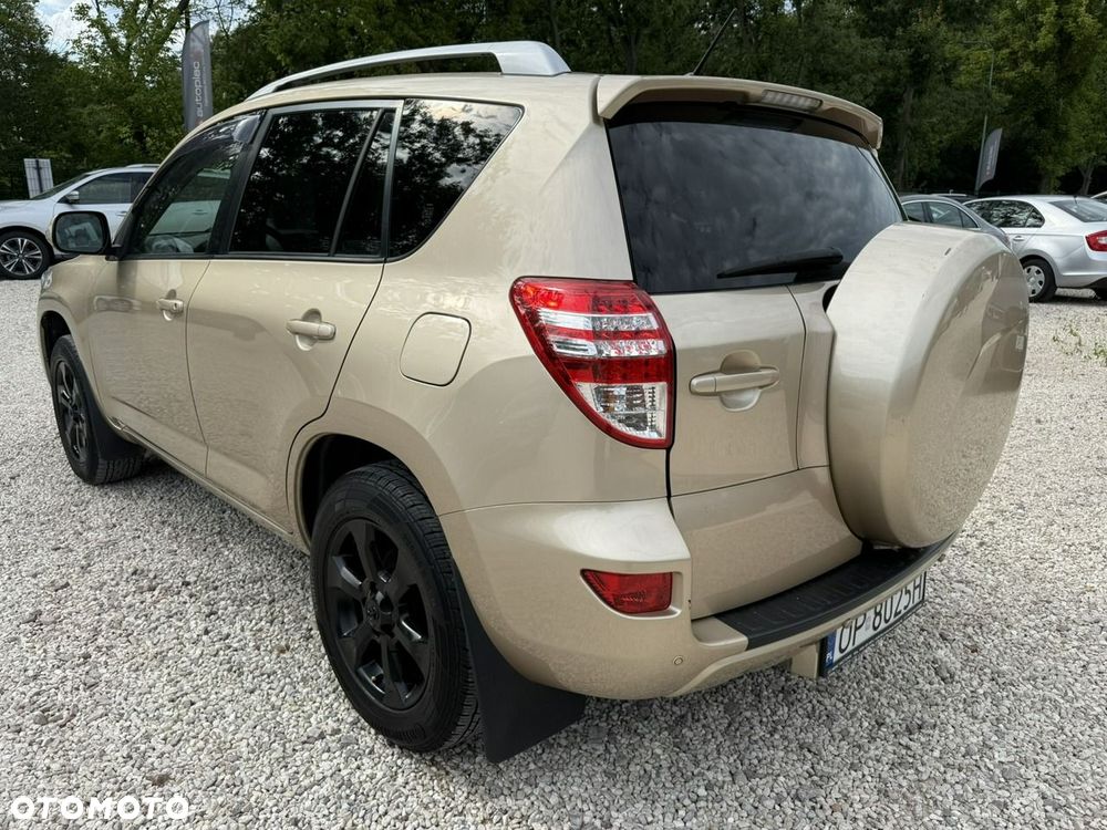 Toyota RAV4 - 14