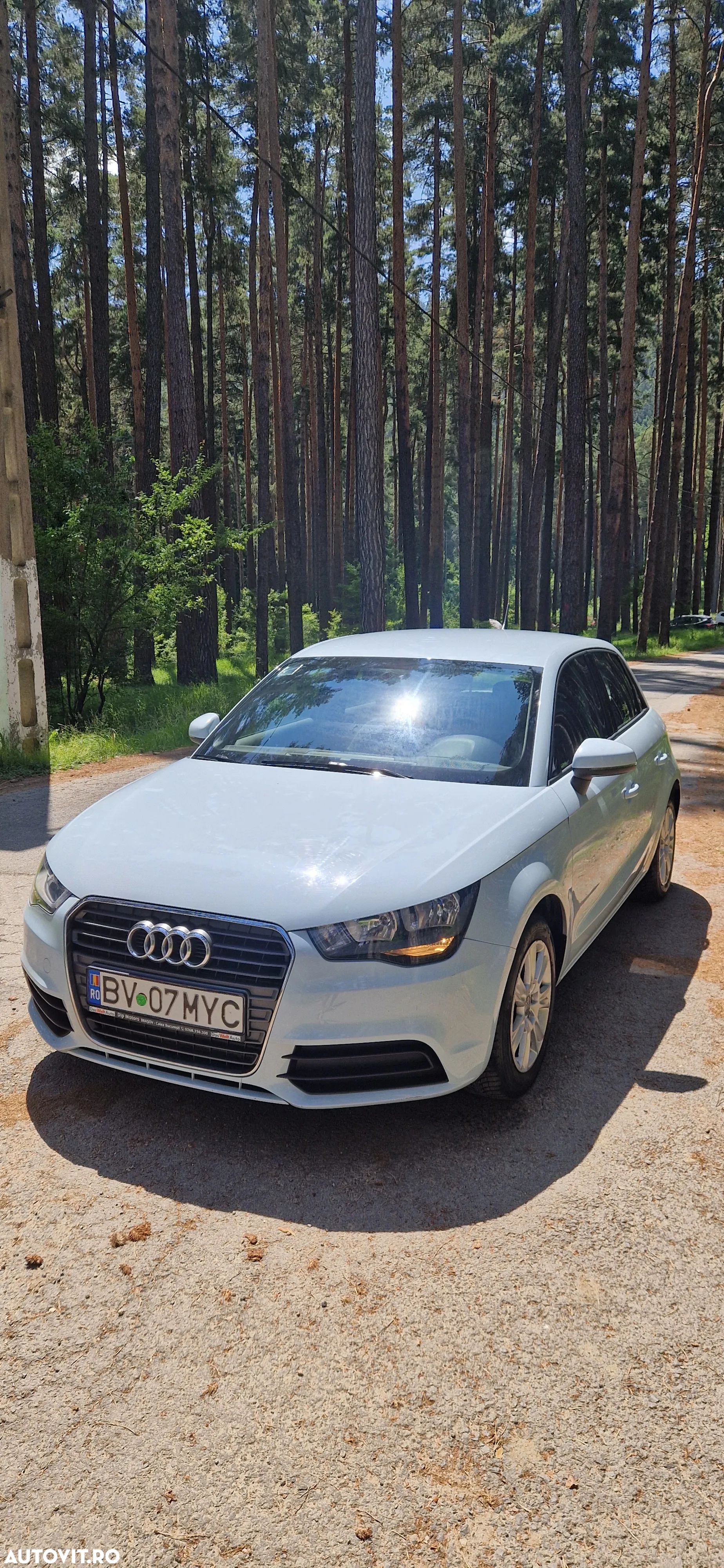 Audi A1 Sportback 1.6 TDI Attraction - 1
