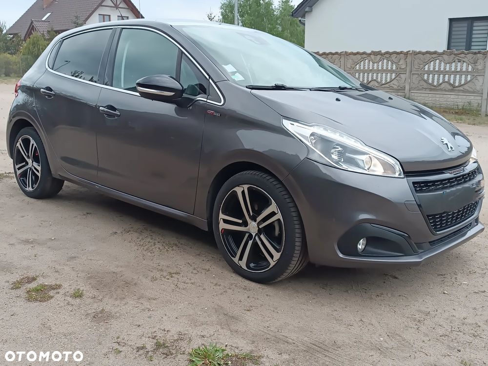 Peugeot 208 - 2