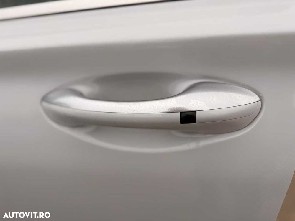 Hyundai Santa Fe - 16