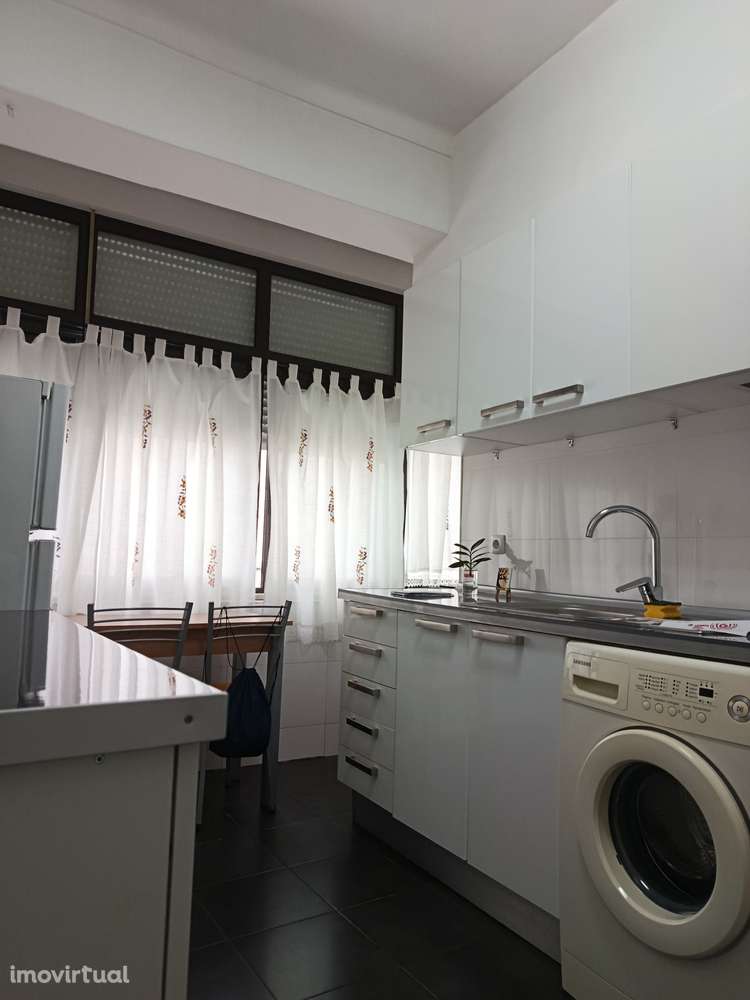 Apartamento T1 no Barreiro com boa localização - Grande imagem: 2/6