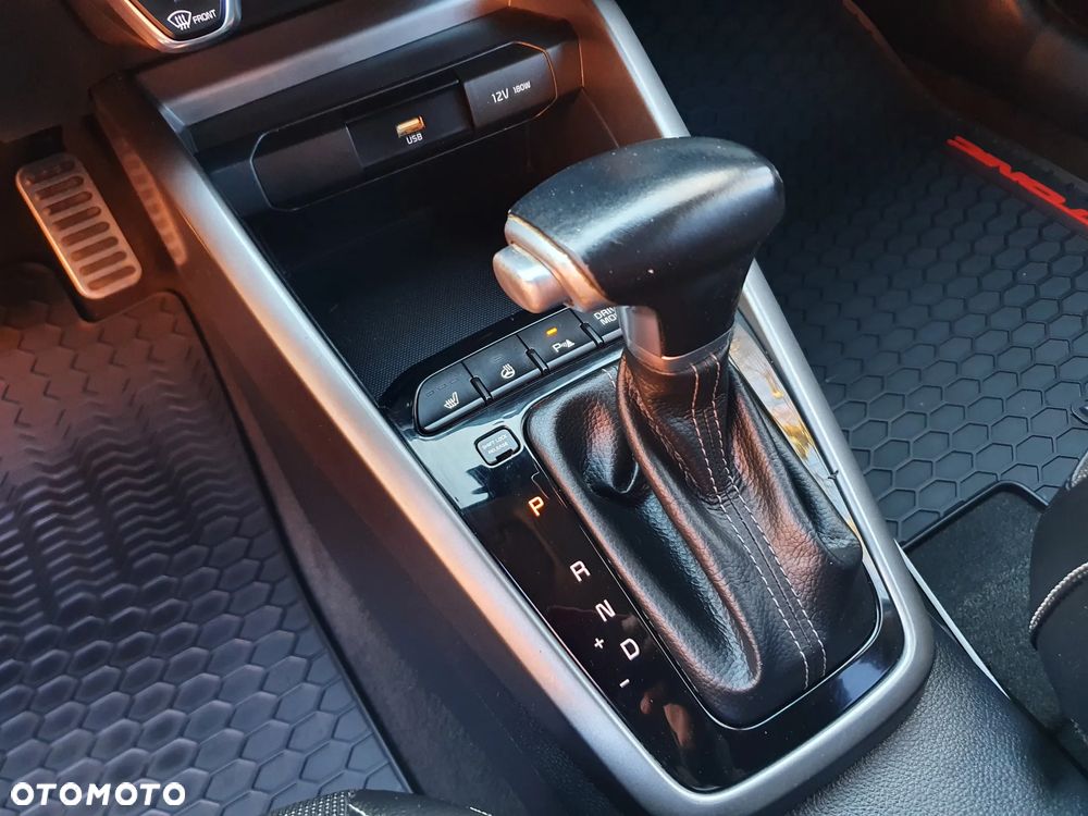 Kia Stonic 1.0 T-GDI OPF Mild Hybrid DCT7 GT Line - 18
