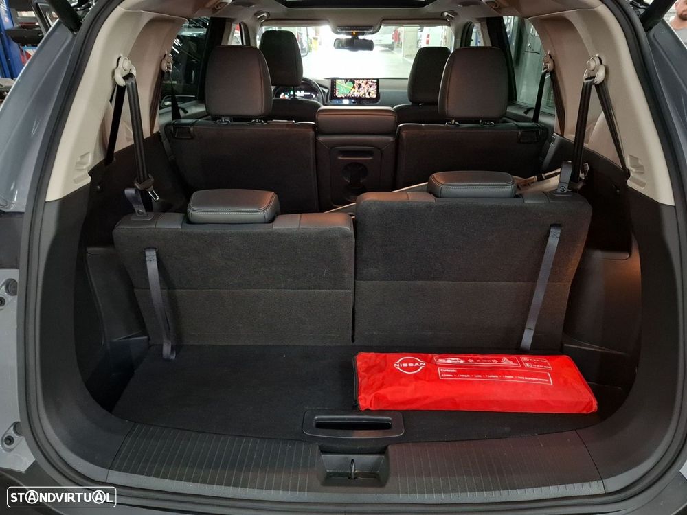 Nissan X-Trail 1.5 e-Power Tekna+ 7L e-4force - 24