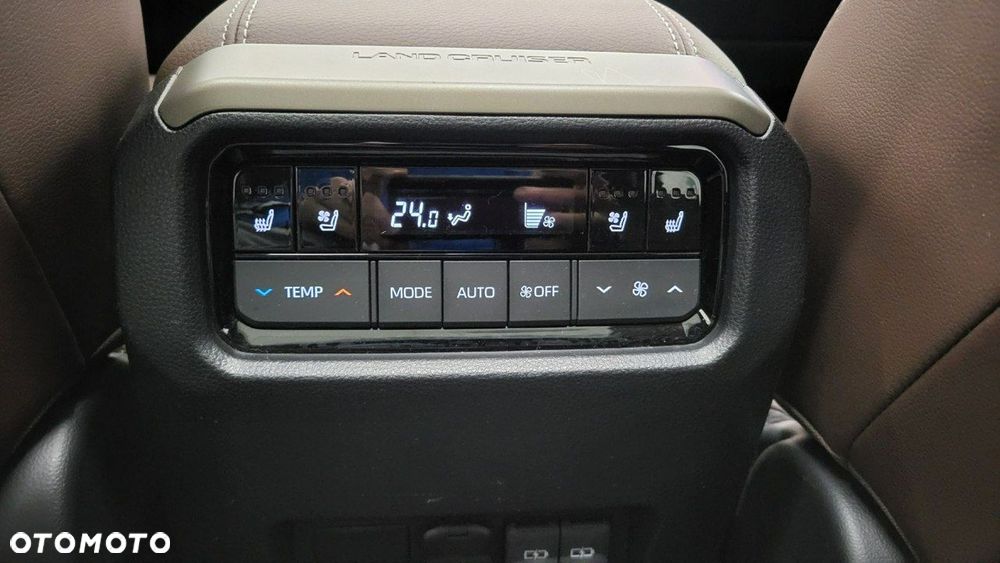 Toyota Land Cruiser - 25
