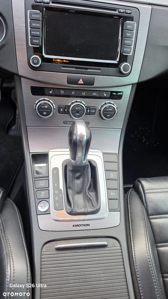 Volkswagen Passat 2.0 TDI 4Mot Highline DSG - 9