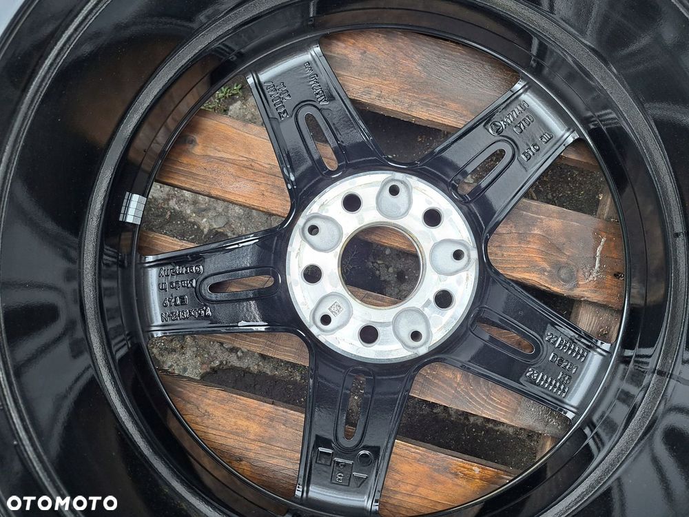 Oryg. Mercedes A-Klasa CLA 177 A177 A1774010700 7.5j 18 et49 5506 - 2