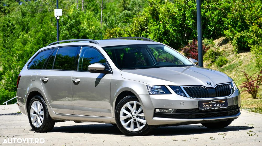 Skoda Octavia 1.6 TDI DSG Ambition - 3
