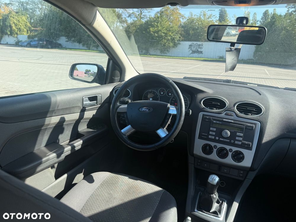 Ford Focus - 8