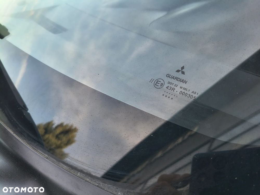 Mitsubishi Outlander 2.2 DI-D 4WD Instyle - 28