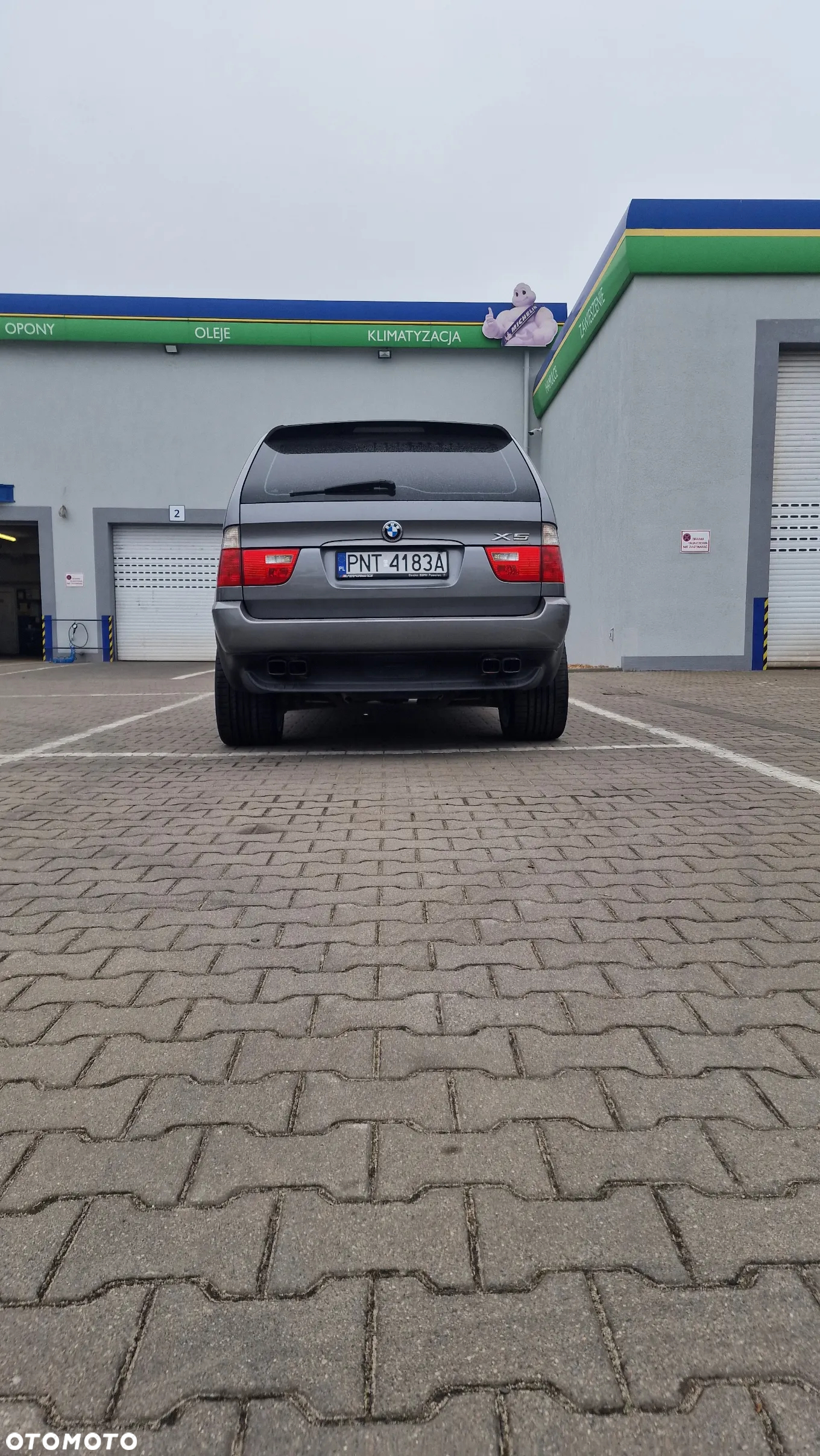 BMW X5 4.4i - 3