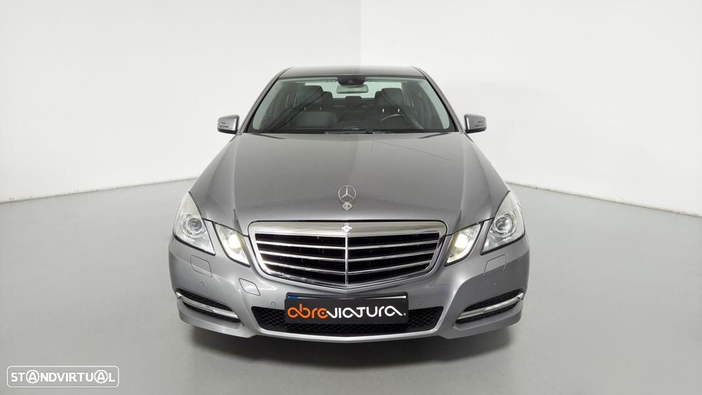 Mercedes-Benz E 220 CDi Avantgarde BlueEfficiency Auto - 3