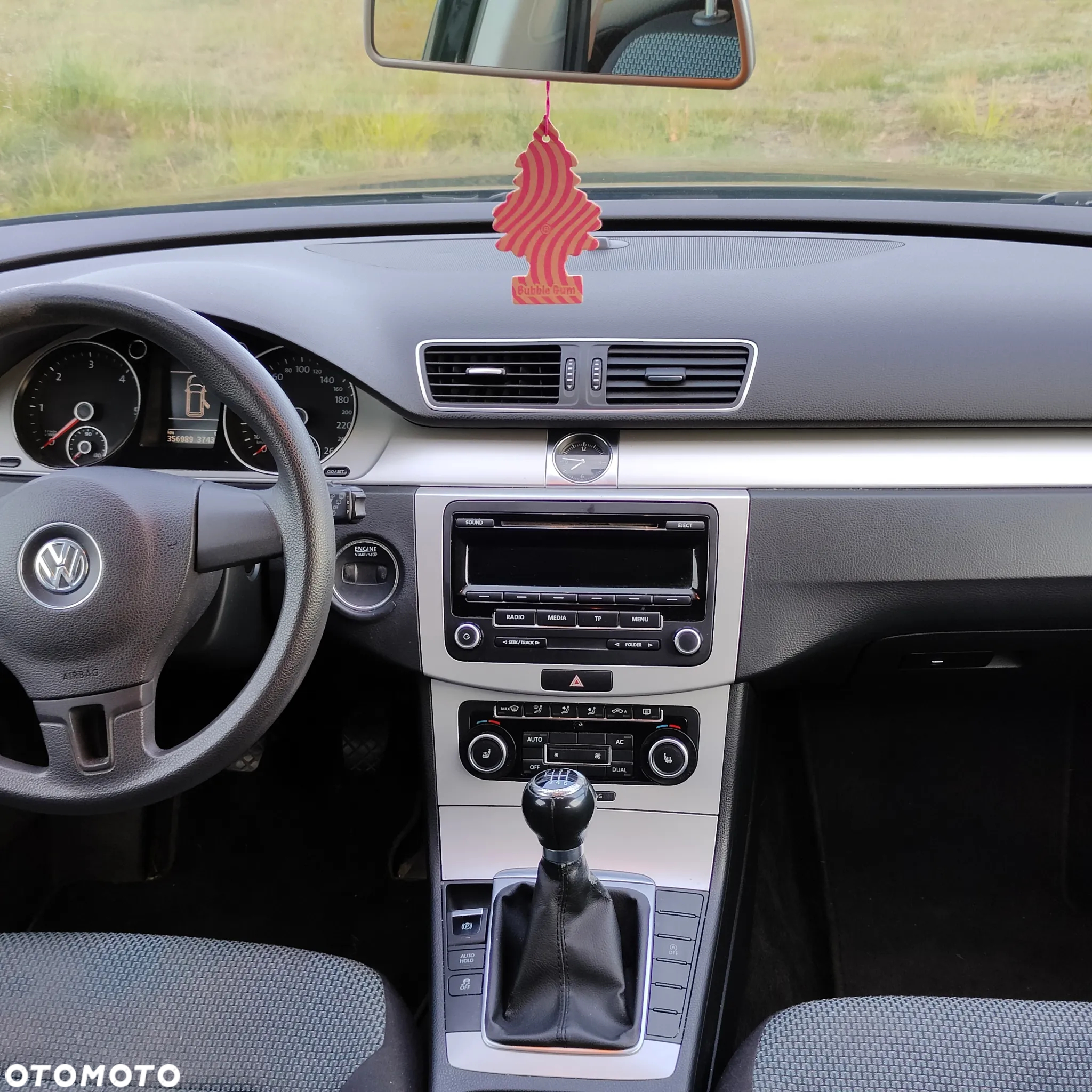 Volkswagen Passat 1.6 TDI Comfortline - 20