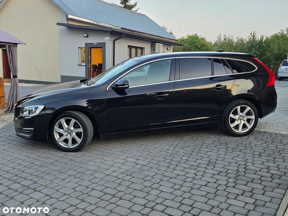 Volvo V60 D4 Momentum - 5