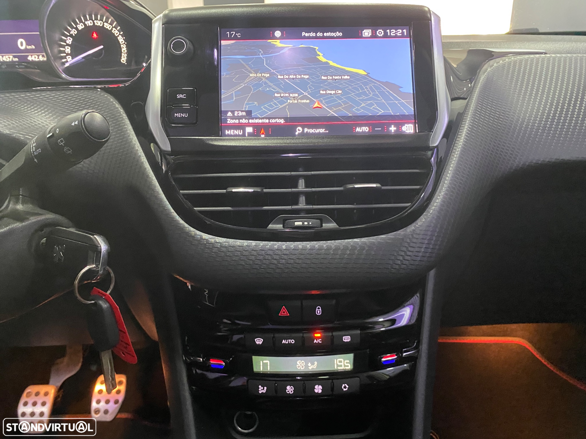 Peugeot 2008 1.5 BlueHDi GT Line - 21