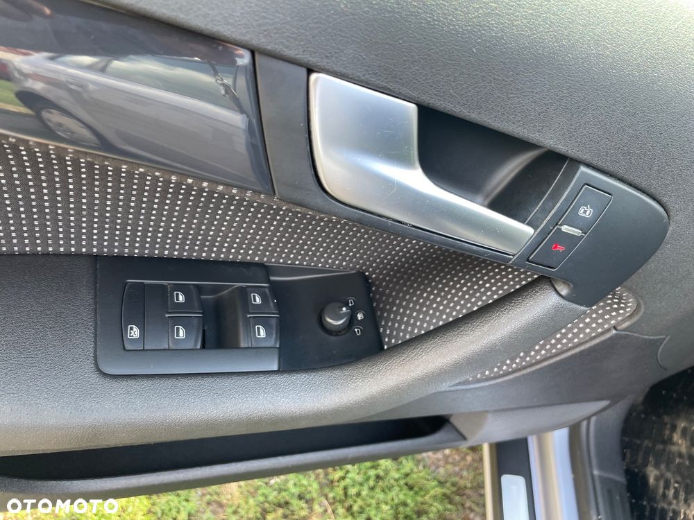 Audi A3 Sportback 2.0 TDI Ambiente - 10