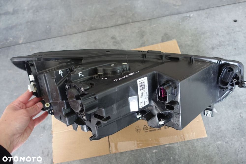 LAMPA LEWY PRZÓD TARRACO FULL LED - 12