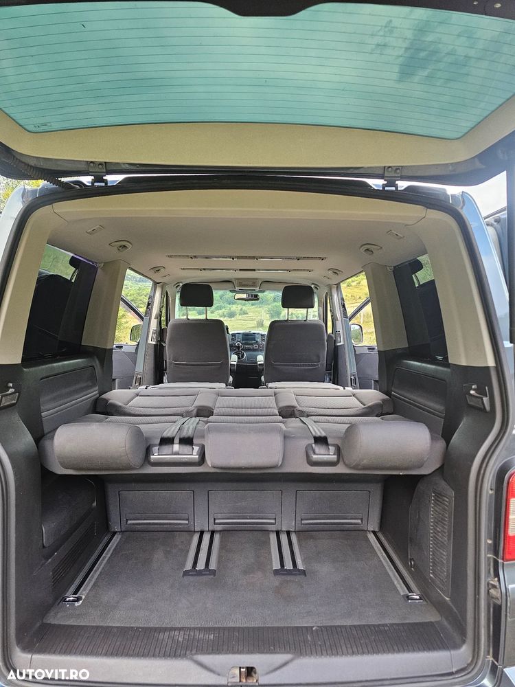 Volkswagen Multivan - 25