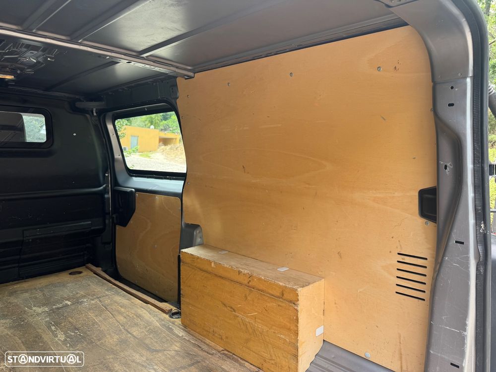 Peugeot Expert 2.0 BlueHDi Semi-Vidrado Long - 12